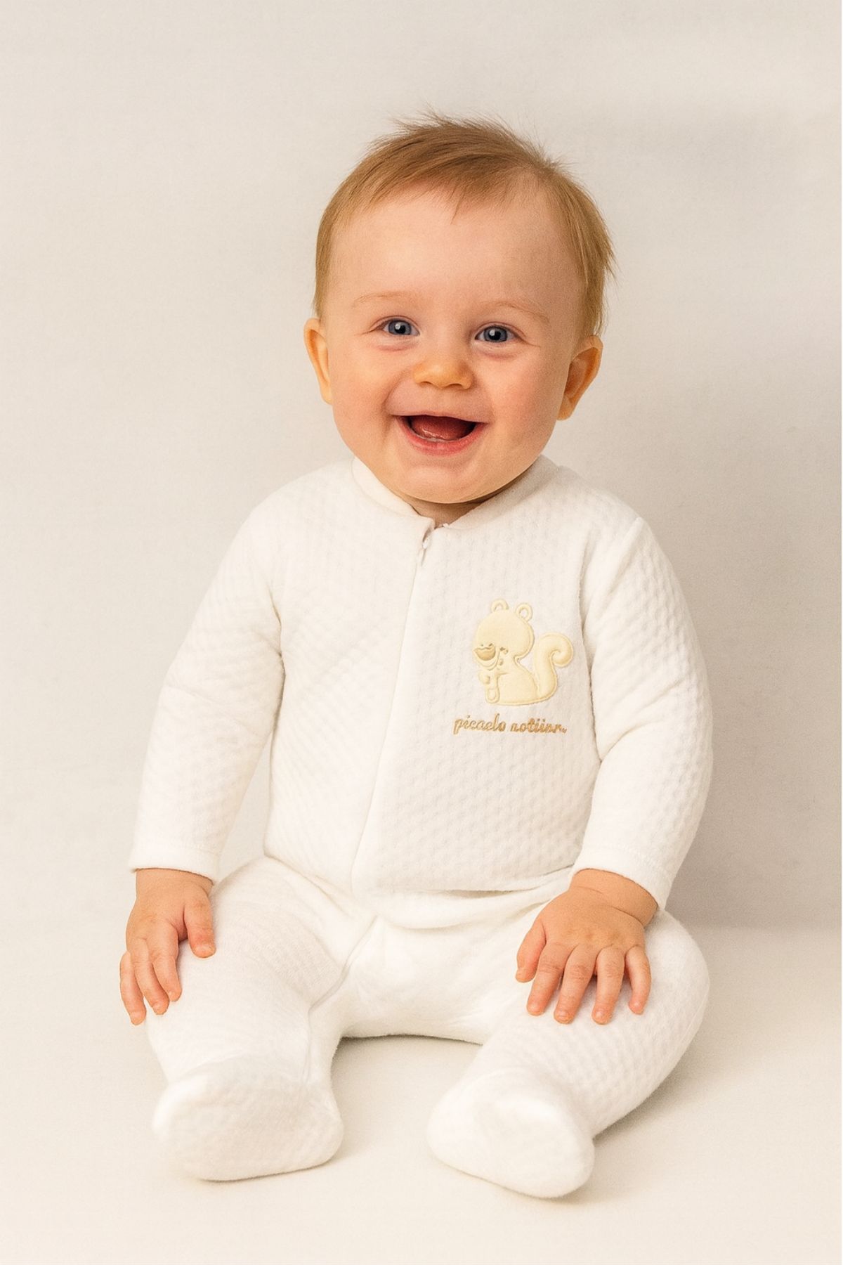 Бебешки гащеризон с дълъг ръкав, цвят екрю