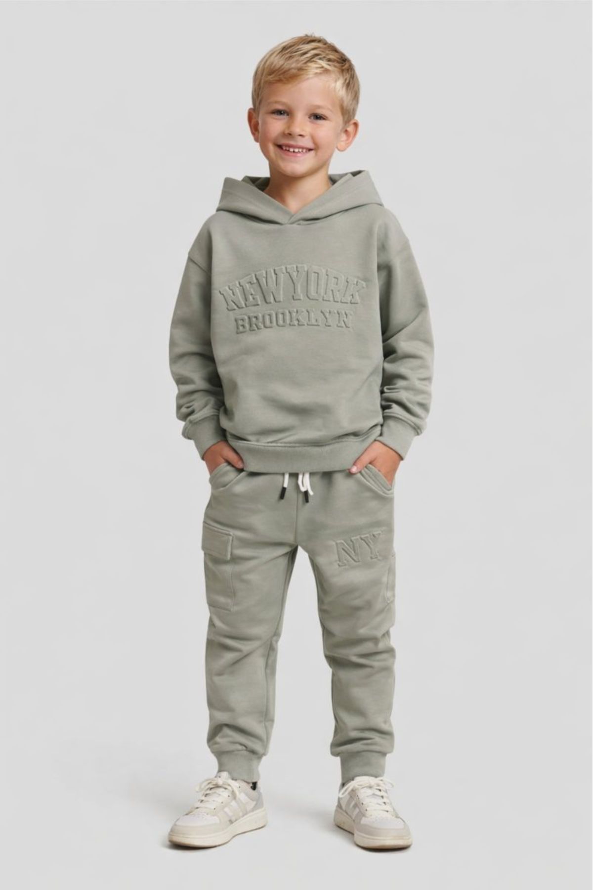 Детски комплект за момче с дълъг ръкав, зелен цвят