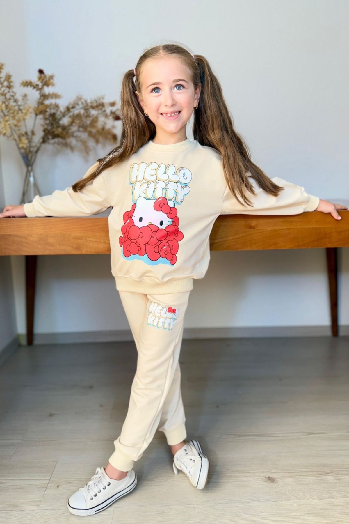 Детски комплект за момиче с дълъг ръкав, бежов цвят