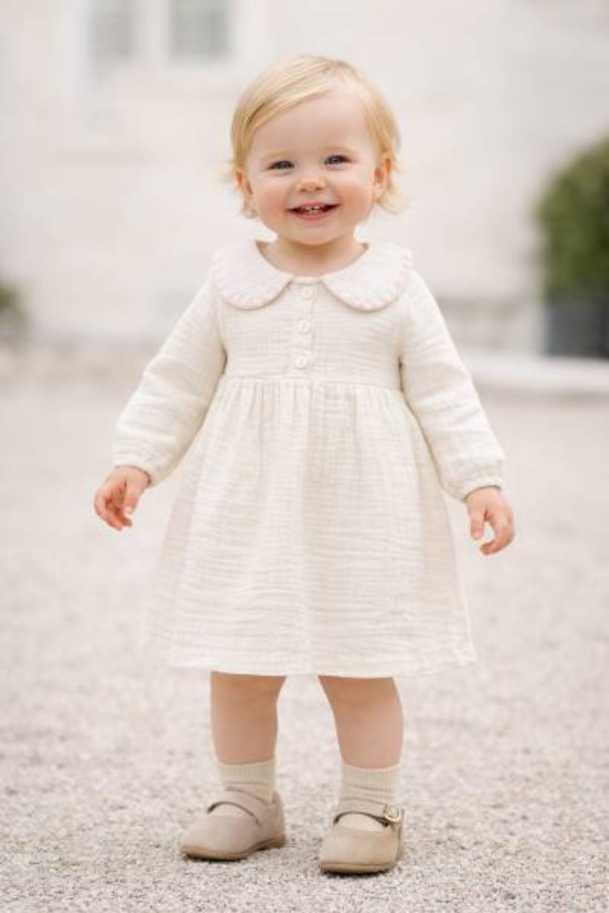 Детска рокля дълъг ръкав, цвят екрю