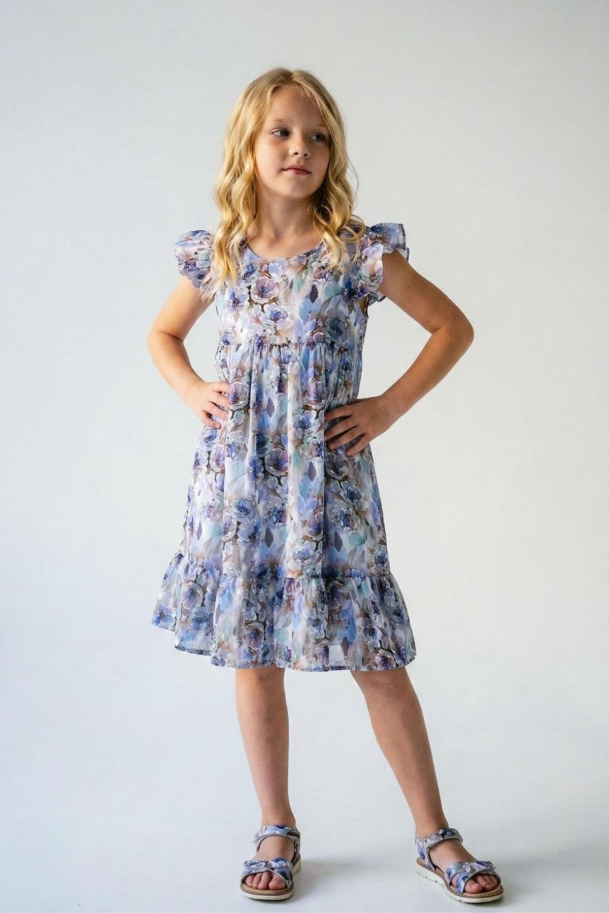 Детска рокля на цветя с къс ръкав, шарен цвят