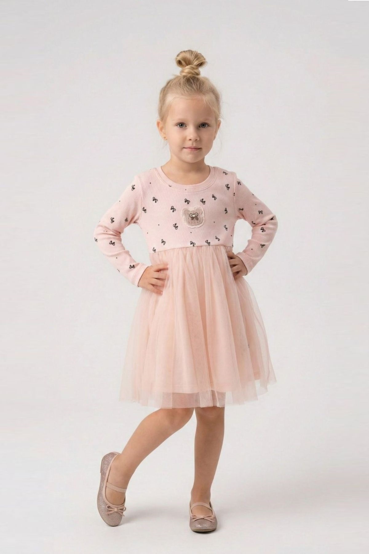 Детска рокля с дълъг ръкав, розов цвят