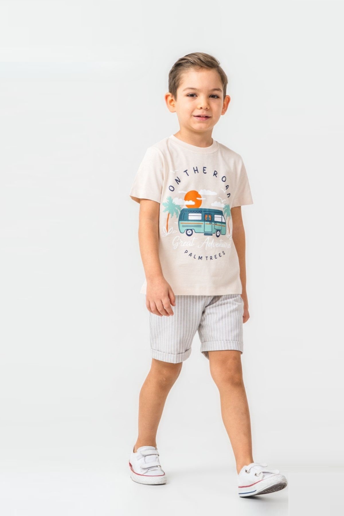 Детски комплект за момче с къс ръкав, бежов цвят