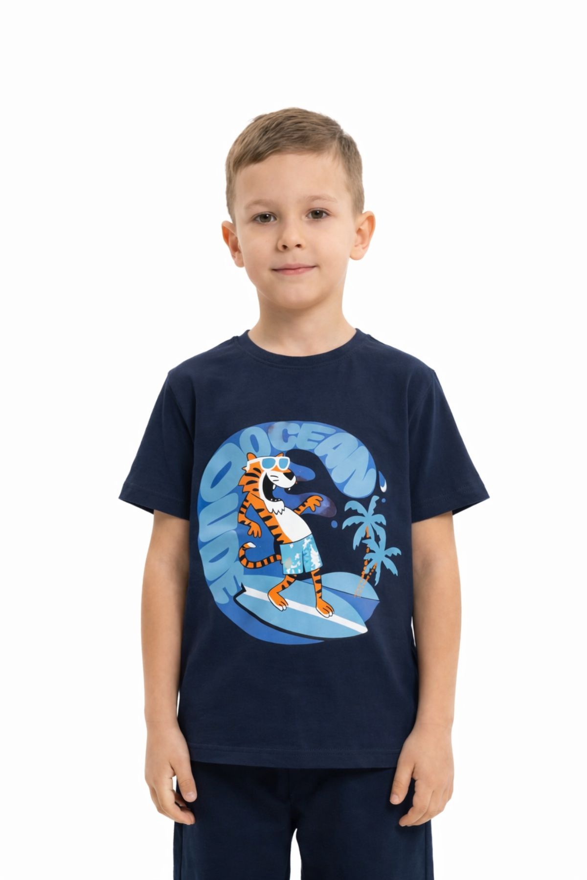 Детска тениска за момче, тъмно син цвят  