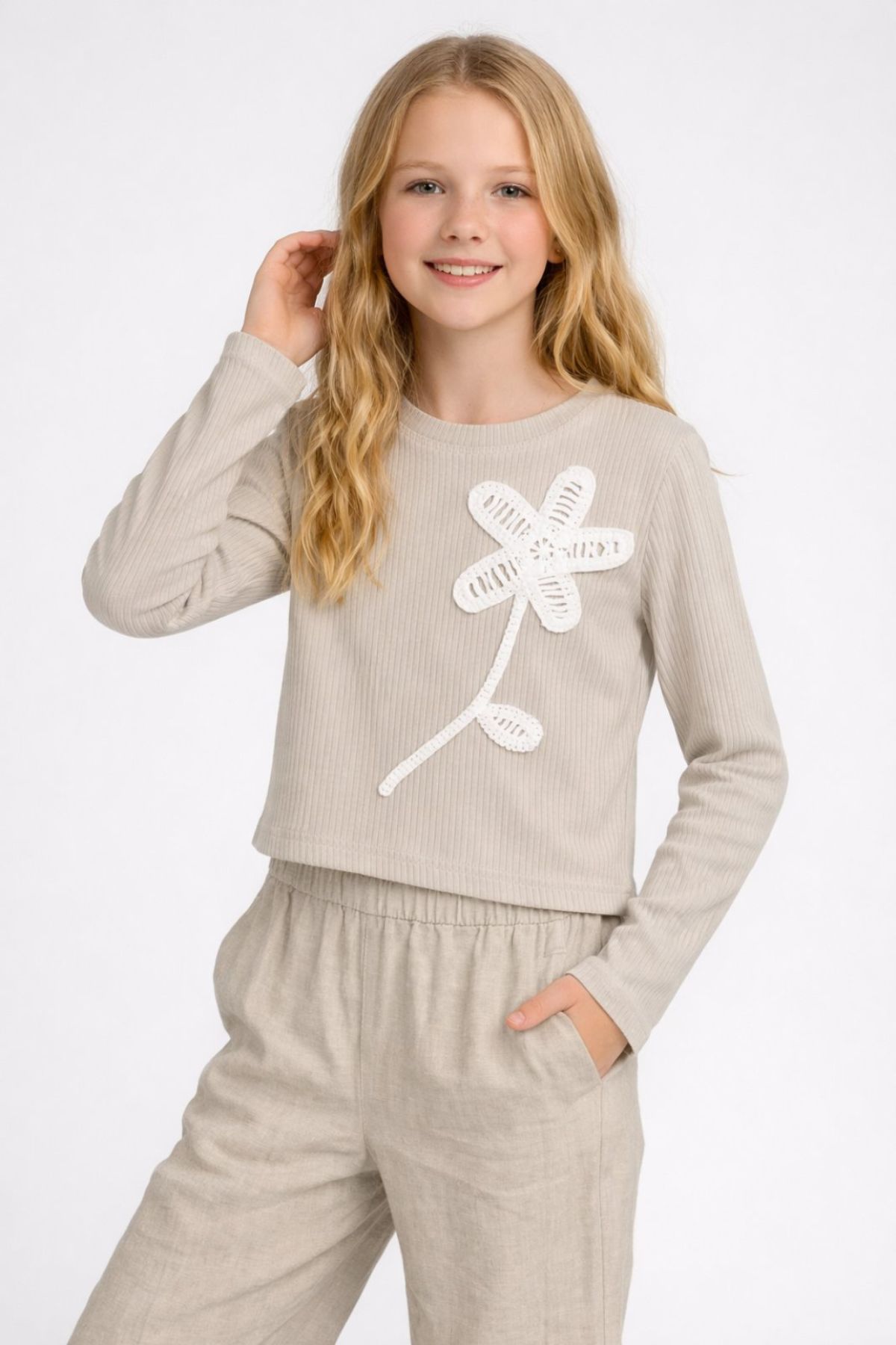 Детска блуза за момиче с дълъг ръкав, бежов цвят