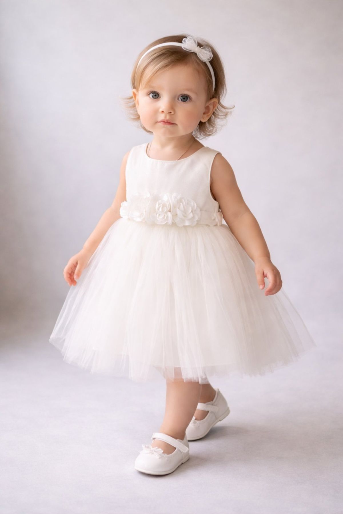 Бебешка официална рокля без ръкав, бял цвят 