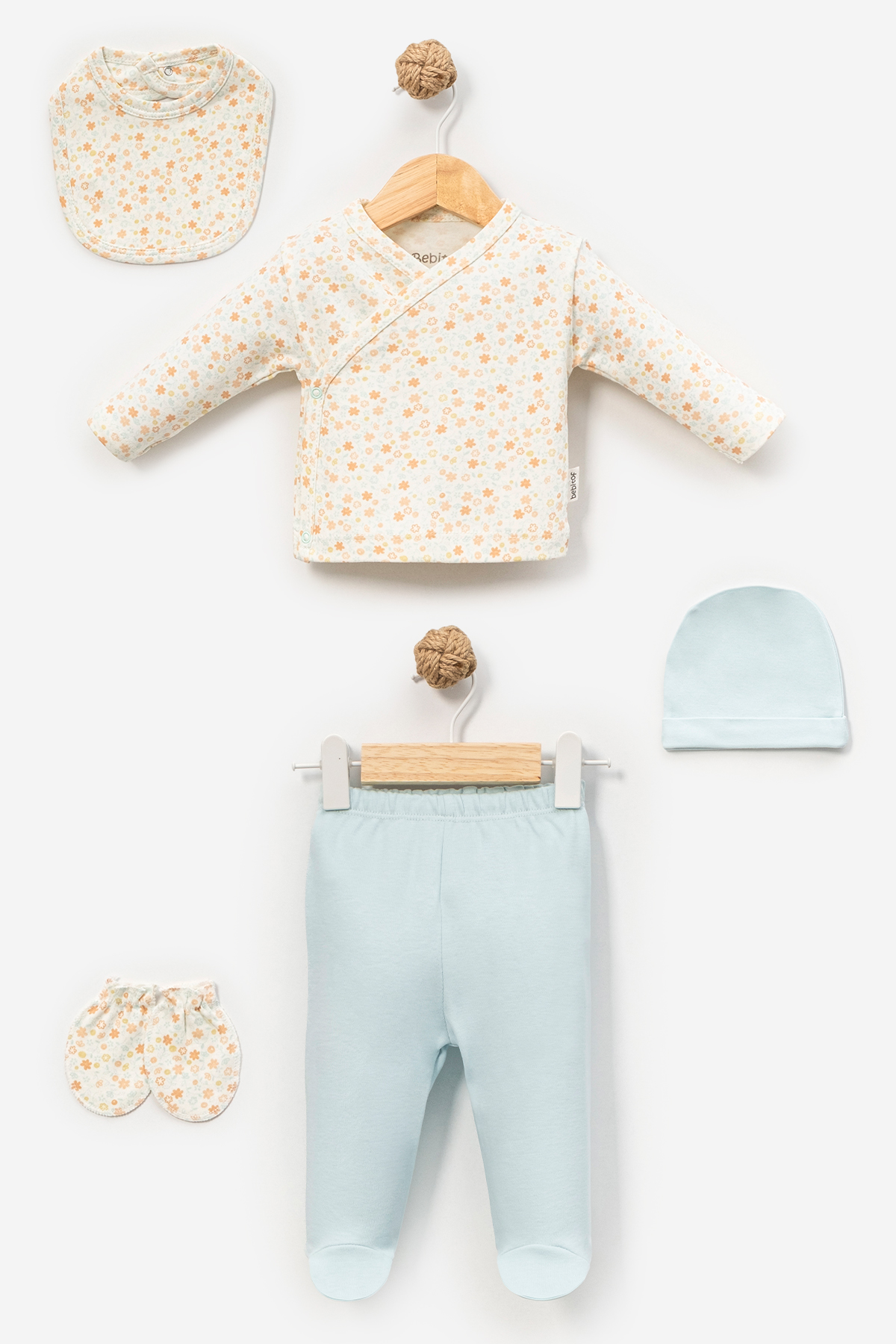 Бебешки комплект за изписване 5 части, цвят мента