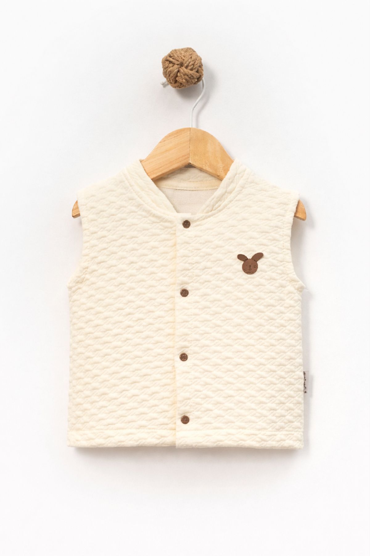 Бебешки елек, цвят екрю