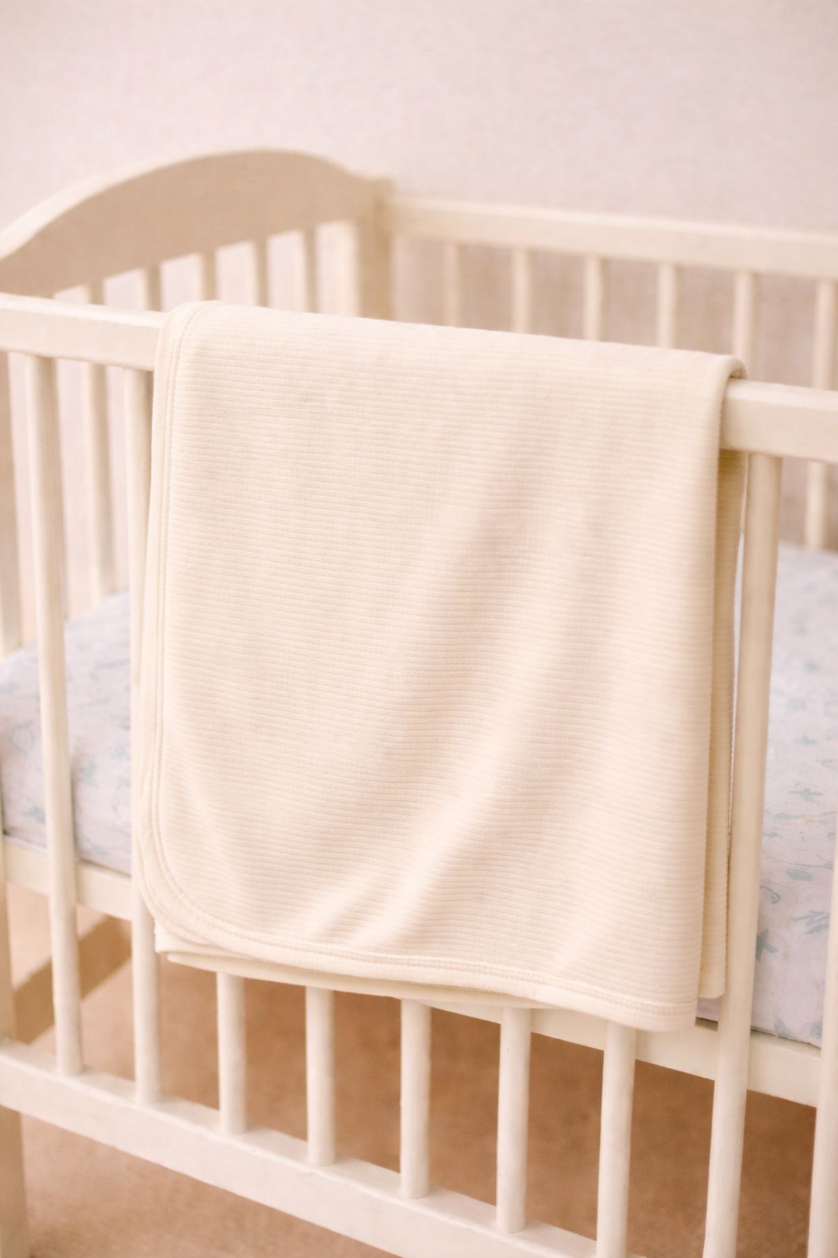 Бебешка пелена, цвят екрю