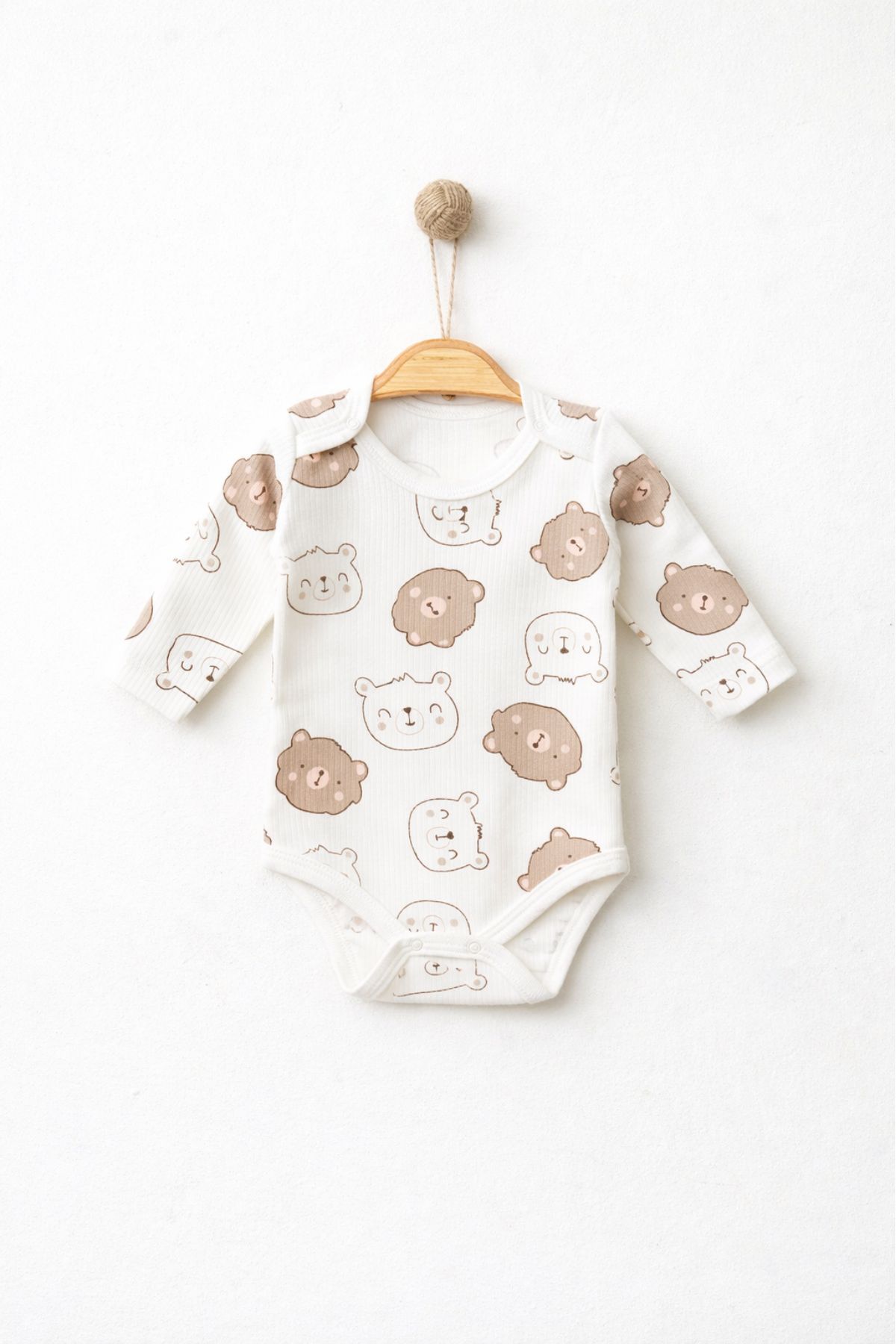 Бебешко боди с дълъг ръкав, бежов цвят 