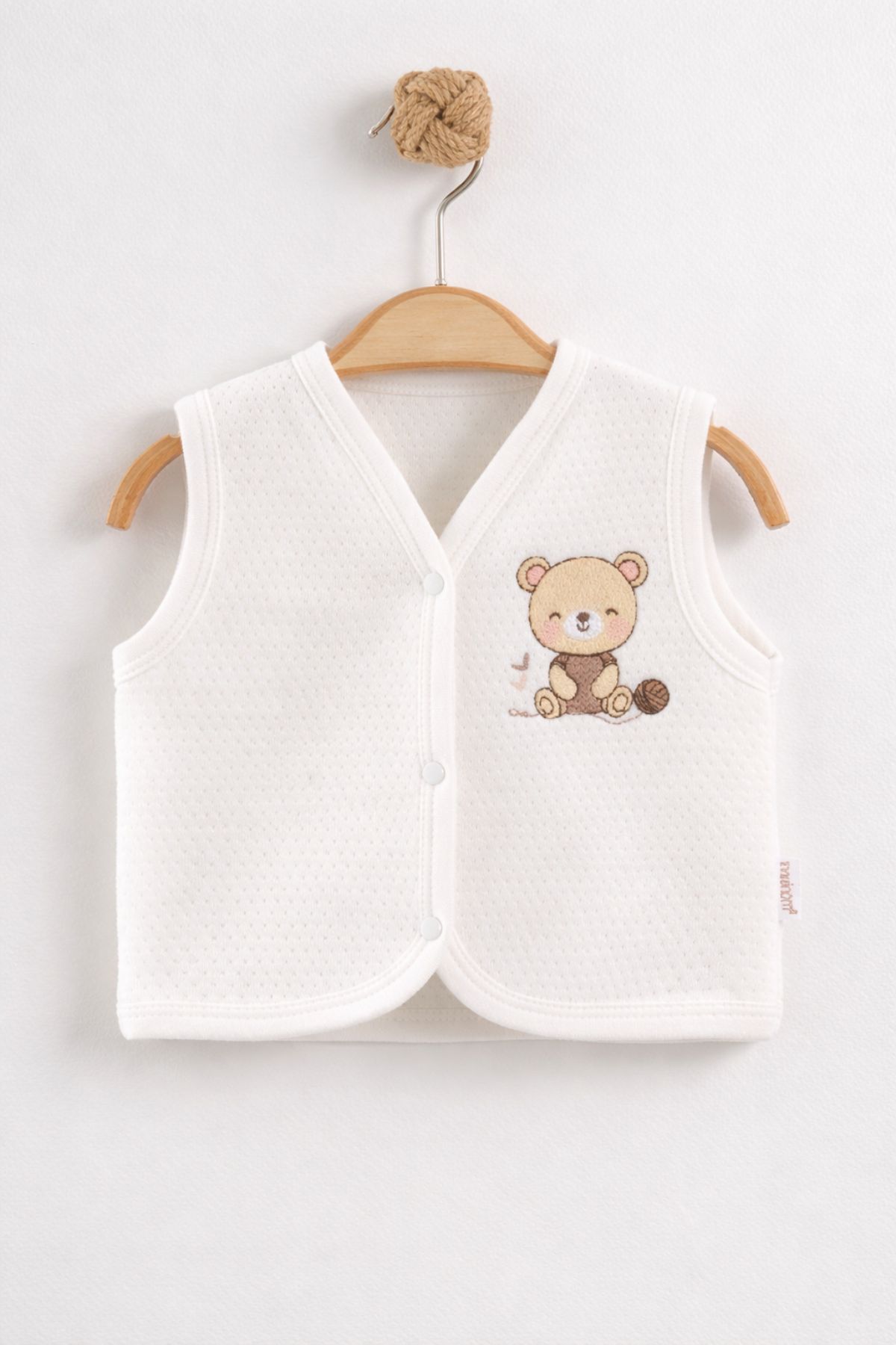 Бебешки елек, цвят екрю