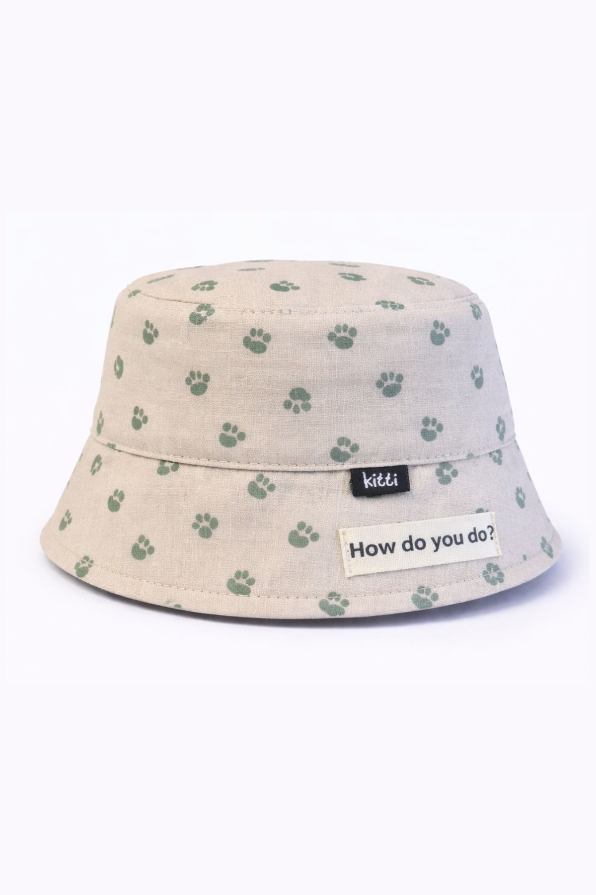 Детска шапка за момче, бежов цвят