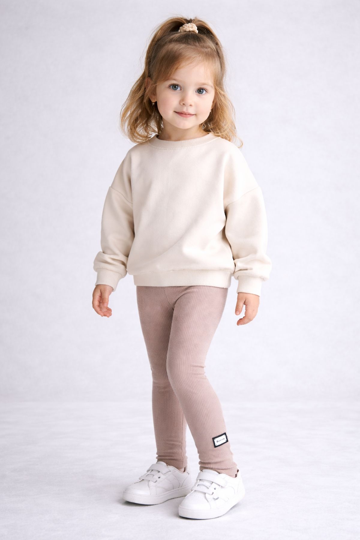 Детски клин рипс, бежов цвят