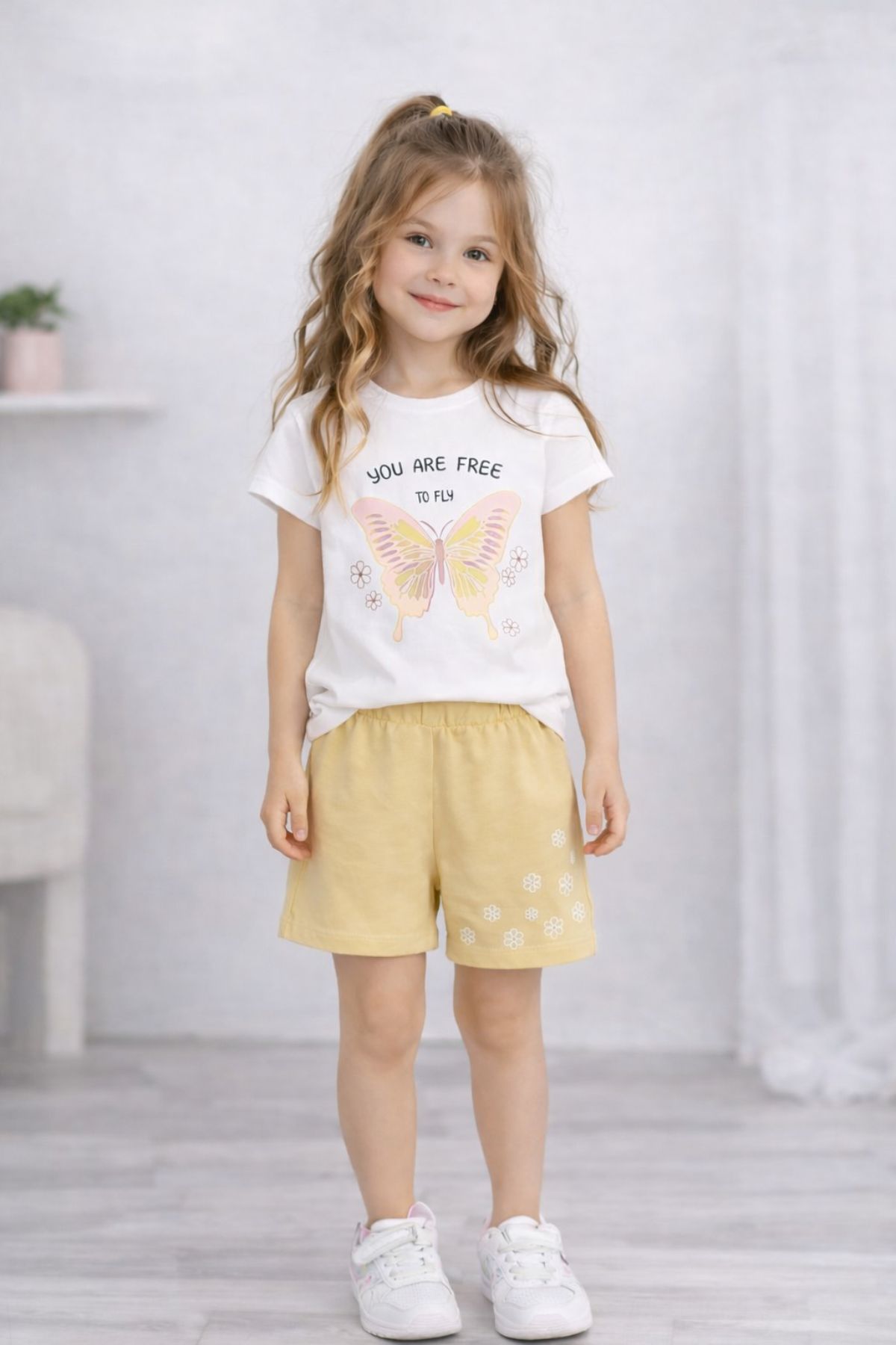 Детски комплект за момиче с къс ръкав, тъмно жълт цвят
