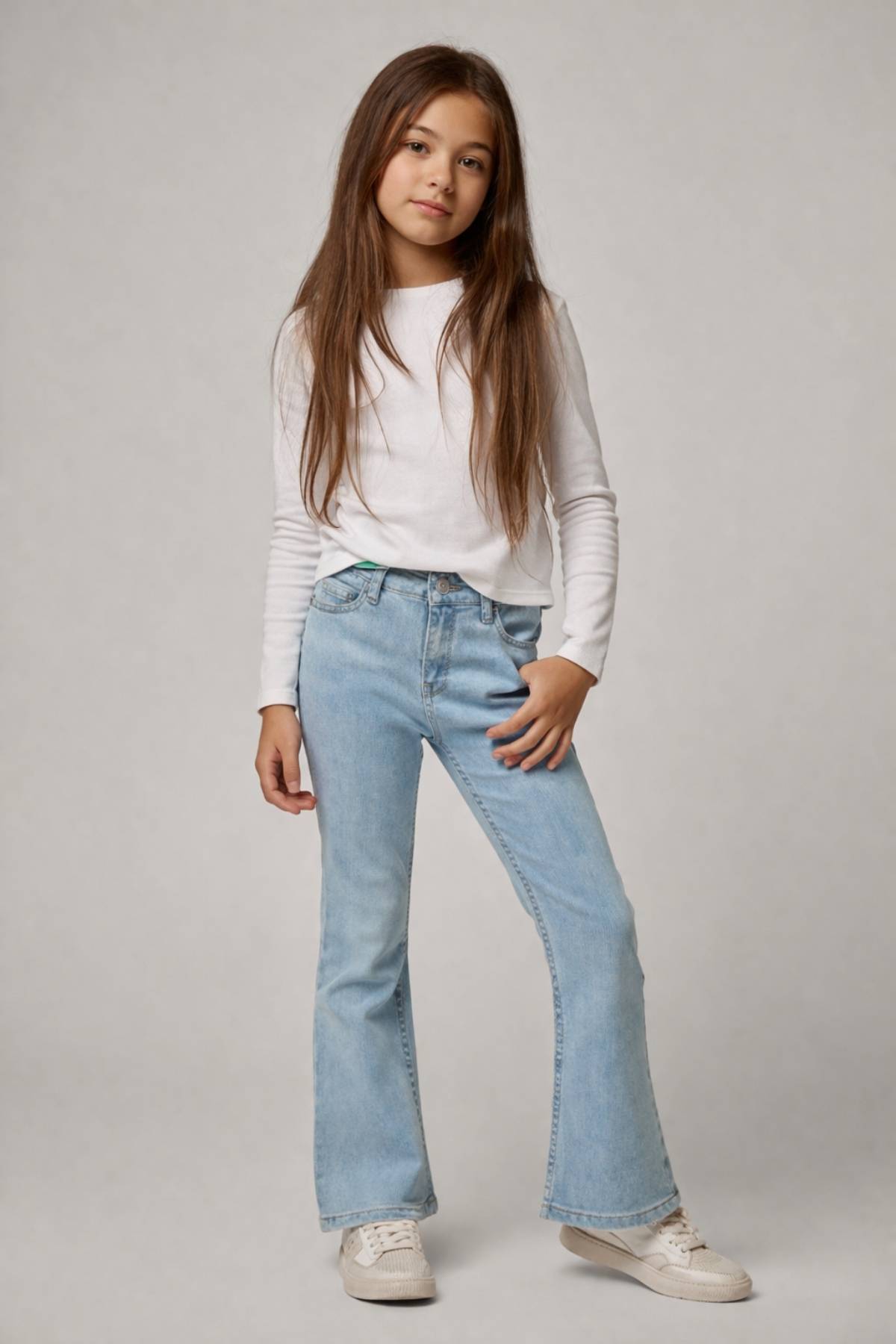 Детски дънки за момиче, светло син цвят