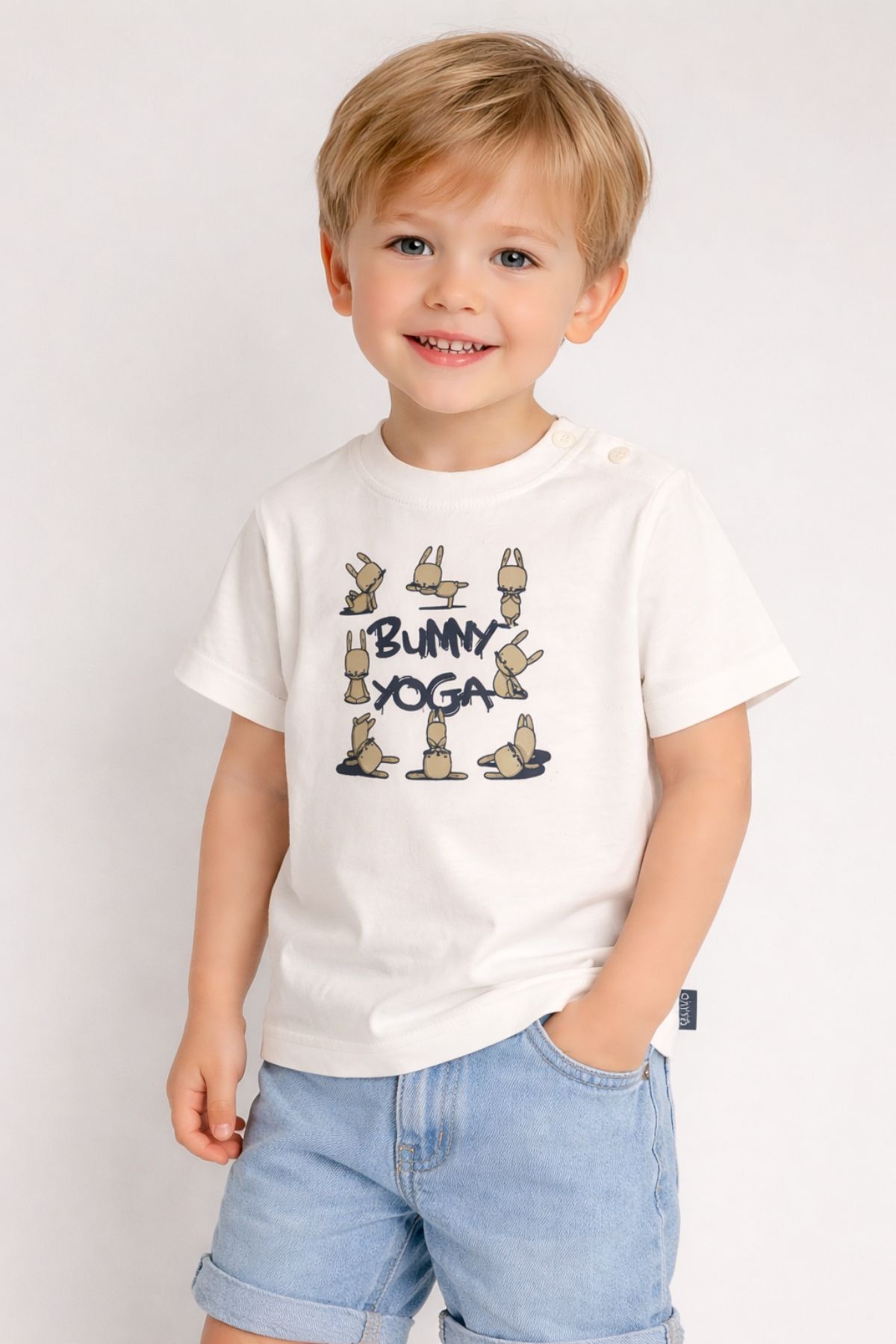 Детска тениска за момче, бял цвят