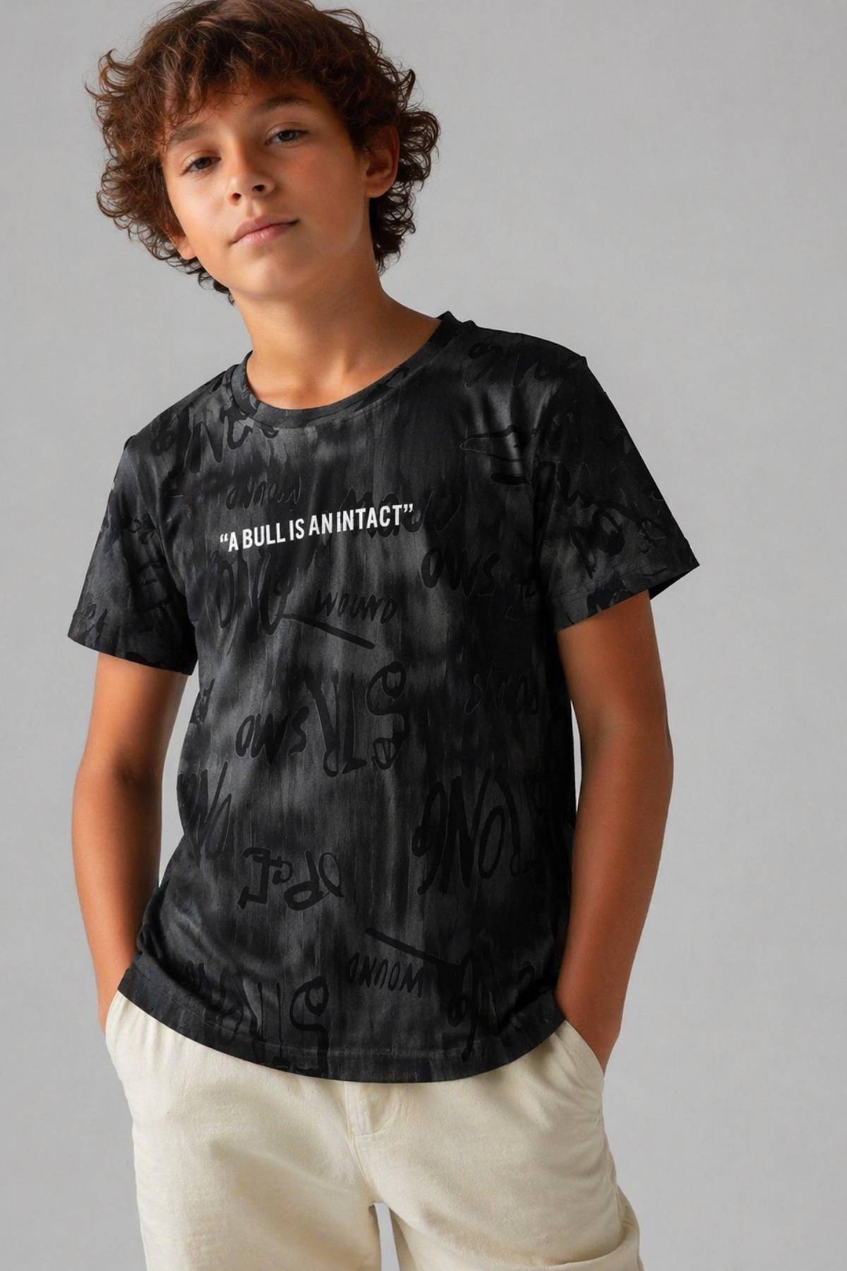 Детска тениска за момче, черен цвят 