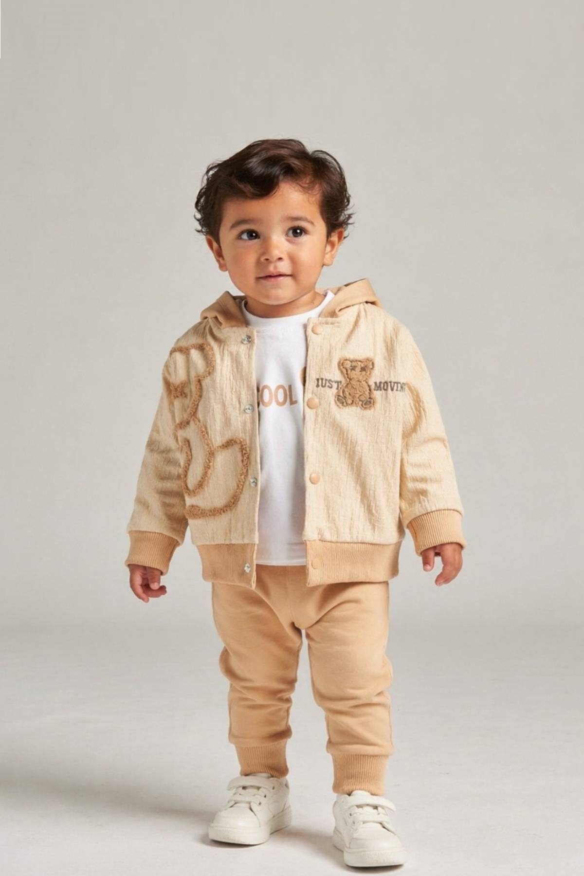 Детски комплект за момче с дълъг ръкав, бежов цвят 