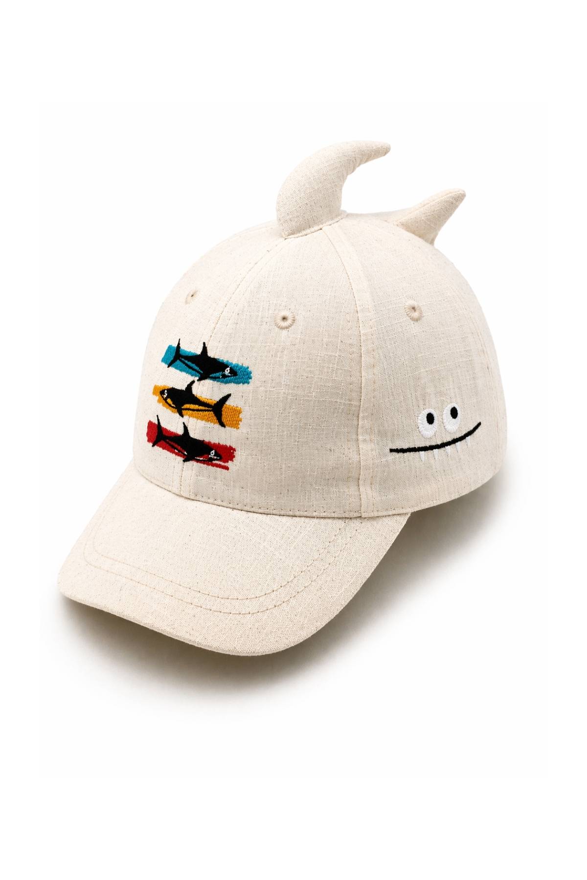 Детска шапка за момче, бежов цвят