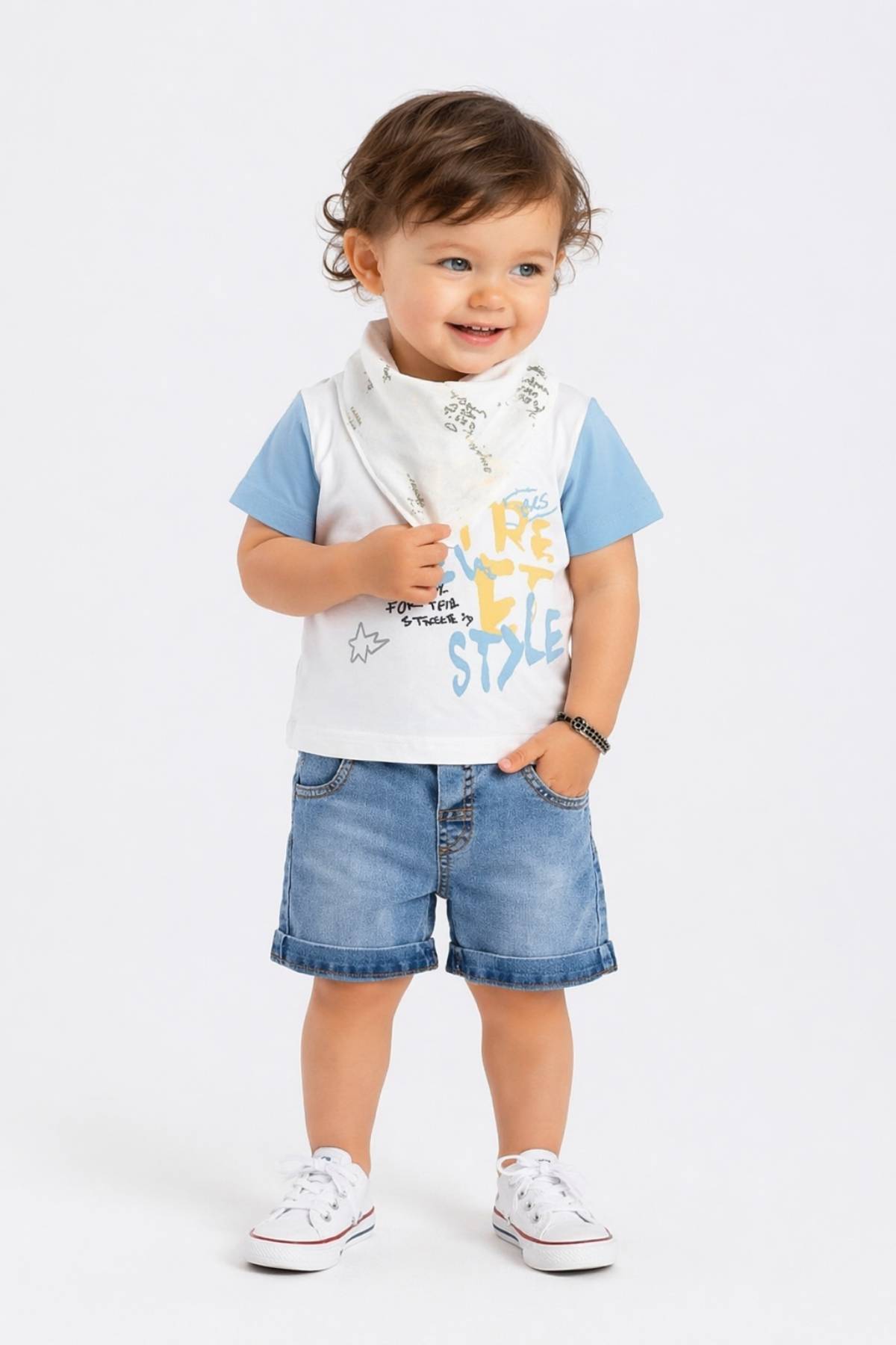 Детски комплект за момче с къс ръкав 3 части, бял цвят