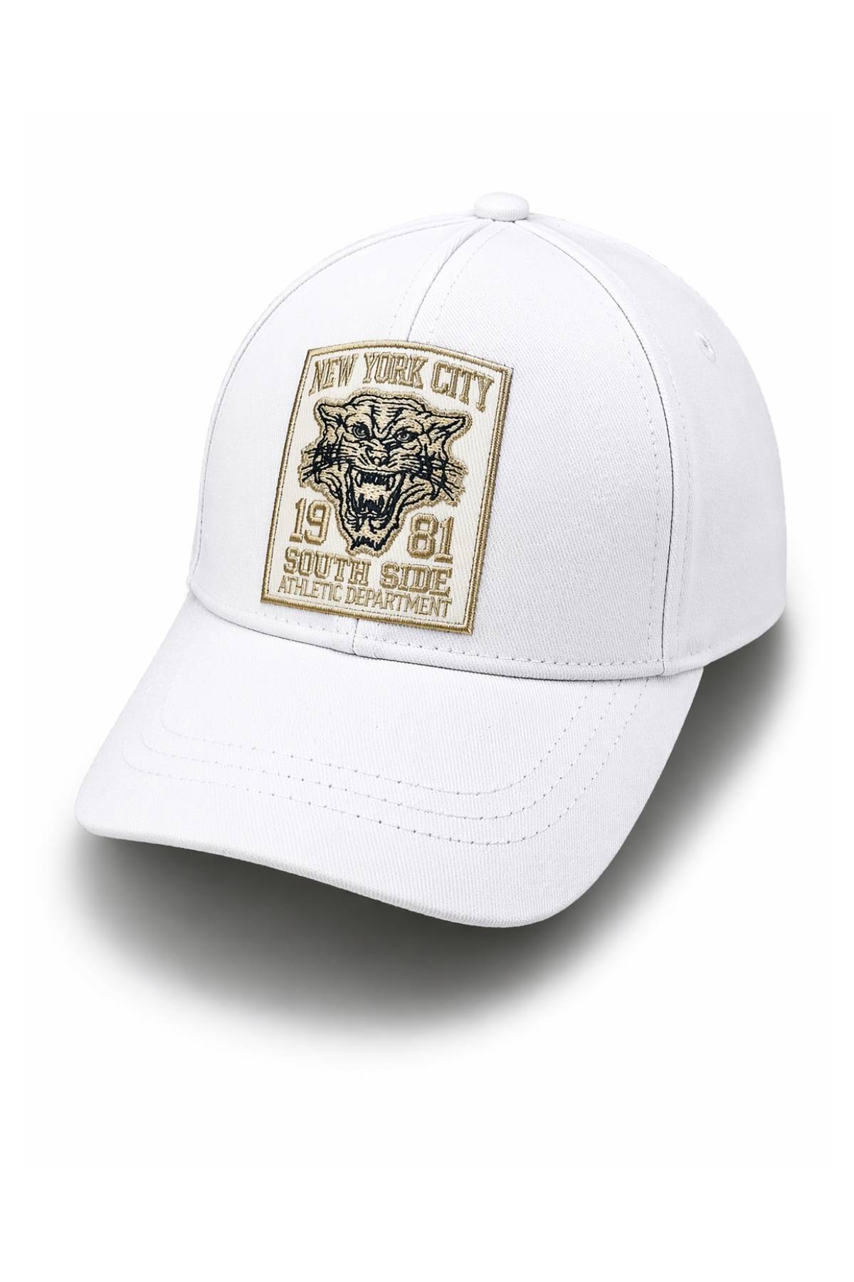 Детска шапка за момче, бял цвят