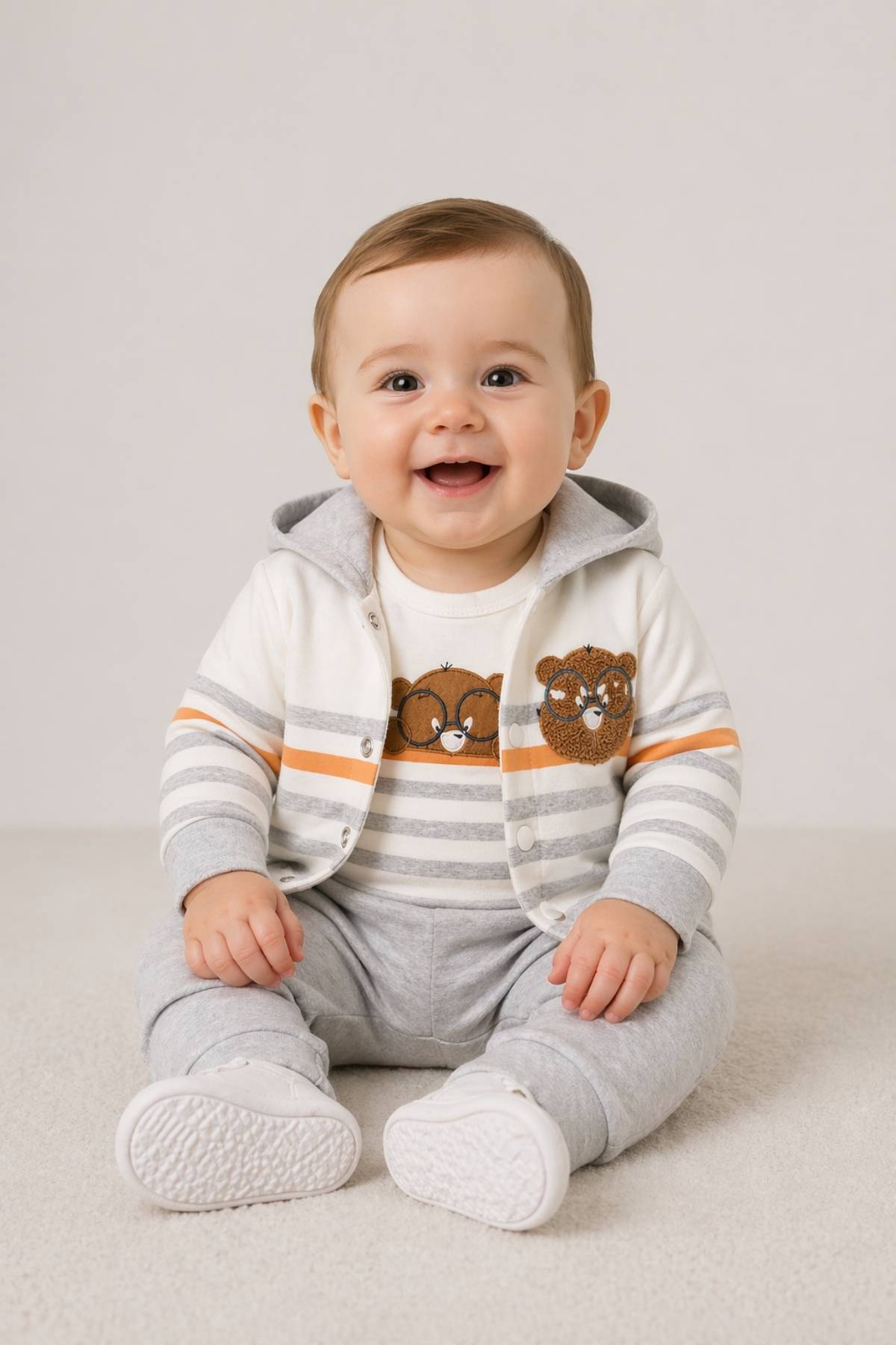 Бебешки комплект за момче с дълъг ръкав от 3 части, сив цвят