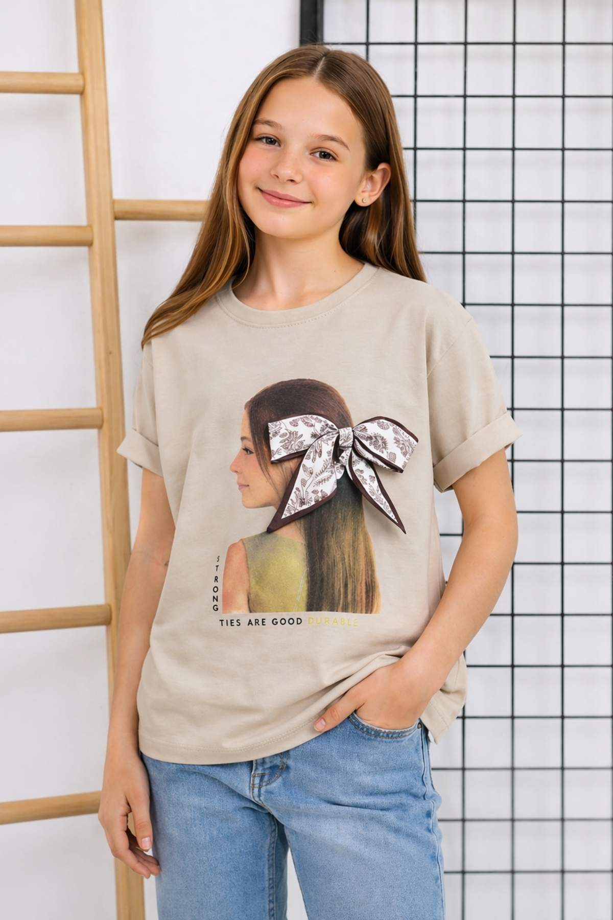 Детска тениска за момиче, бежов цвят