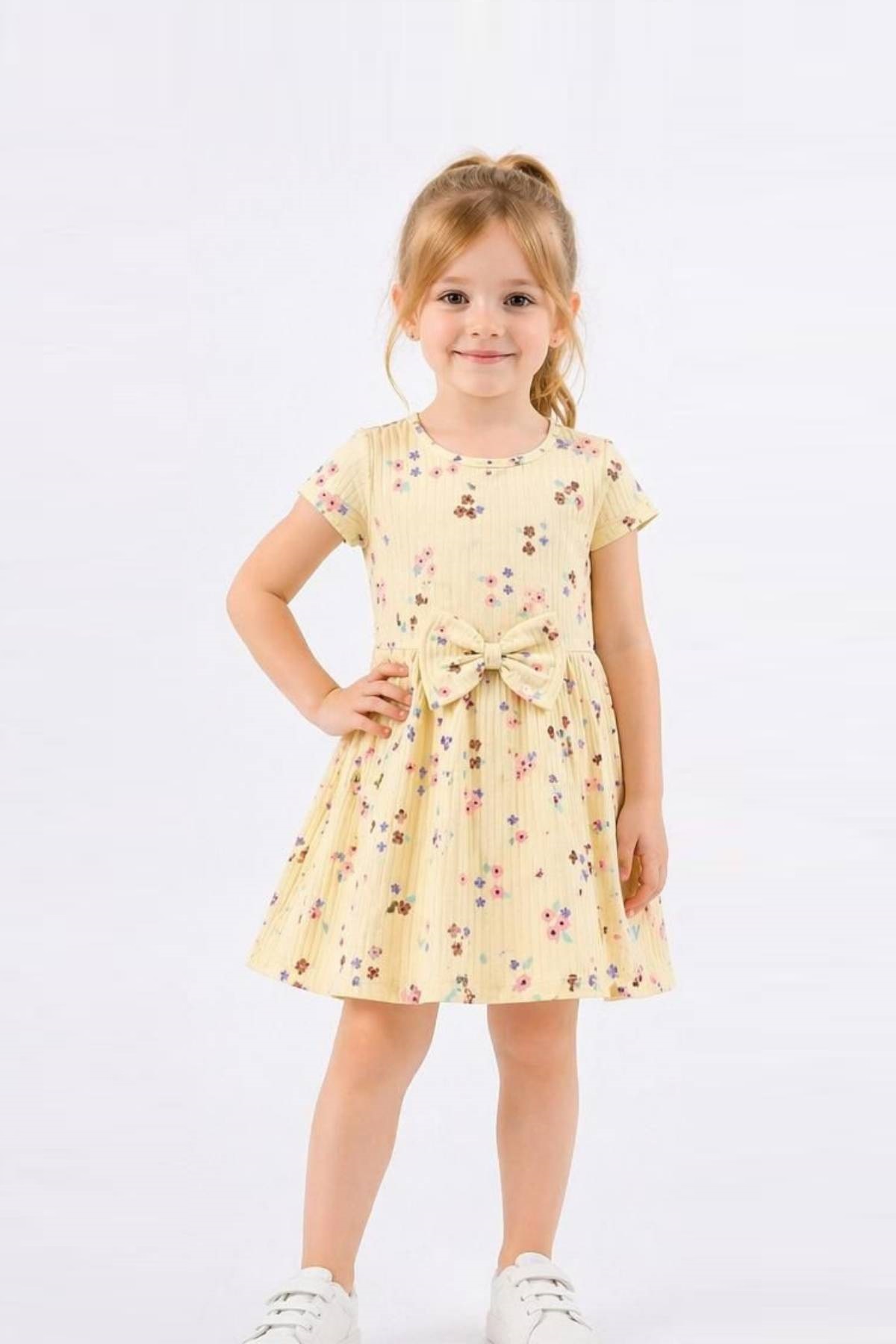 Детска рокля с къс ръкав, жълт цвят