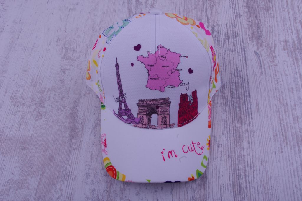 Шапка с козирка