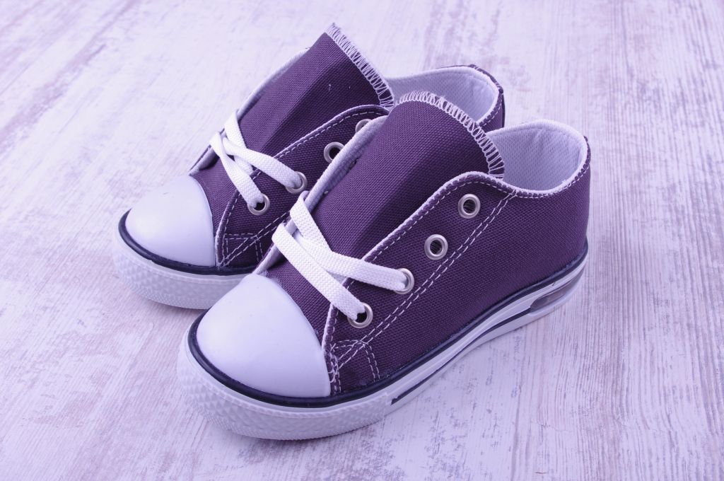 Светещи кецове