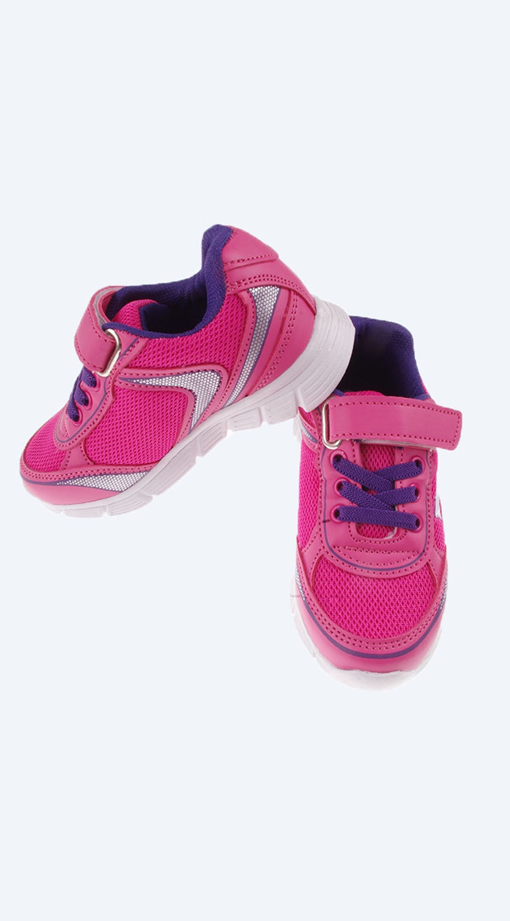 Спортни обувки за момиче