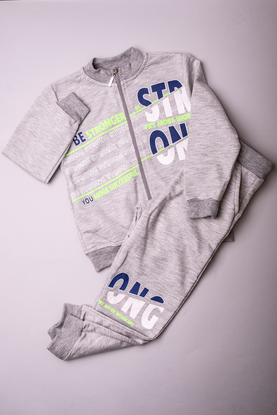 Спортен екип момче