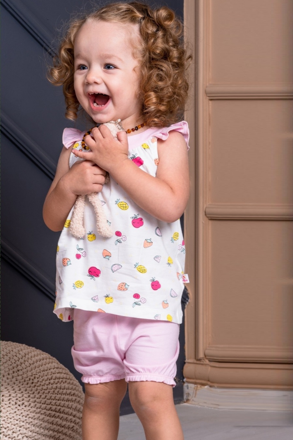 Комплект момиче с плодове