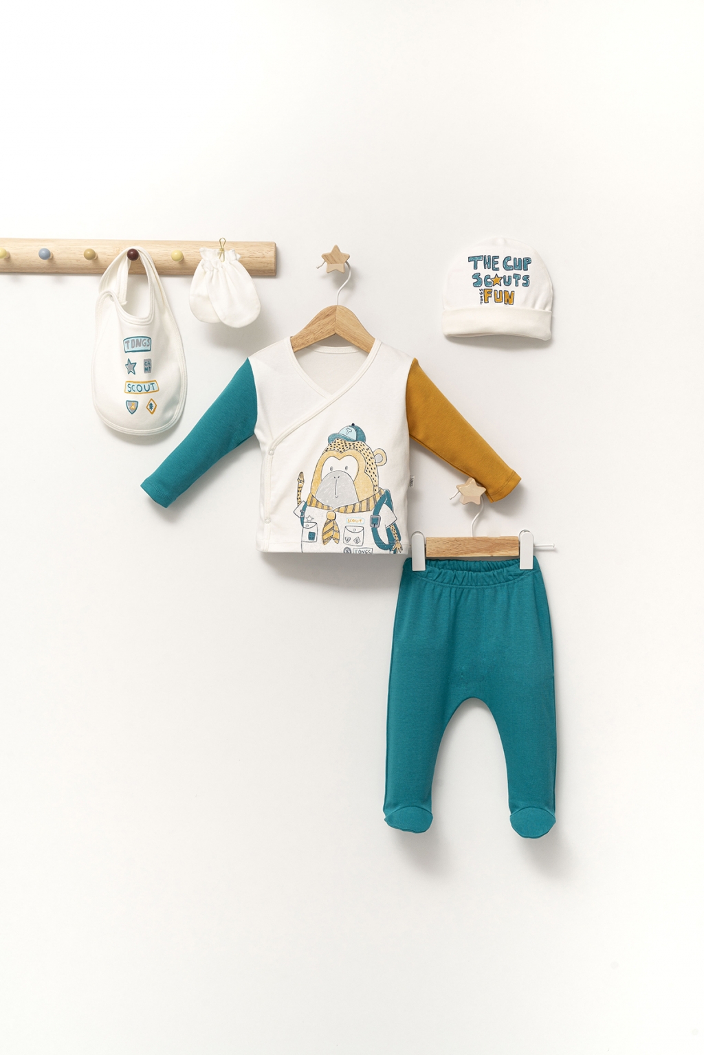 Комплект за изписване момче 5 части с маймуна