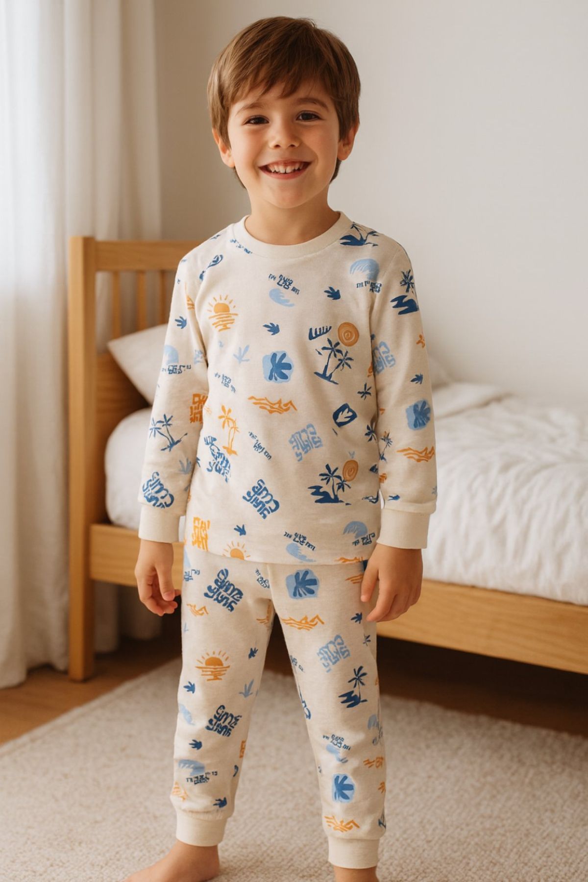 Детска пижама дълъг ръкав за момче, бежов цвят