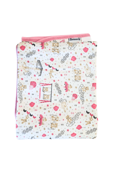 Бебешка пелена с фигурки, розов цвят