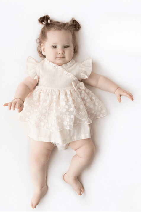 Бебешка боди-рокля с къс ръкав, бежов цвят