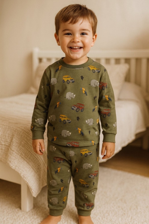 Детска пижама дълъг ръкав за момче, зелен цвят