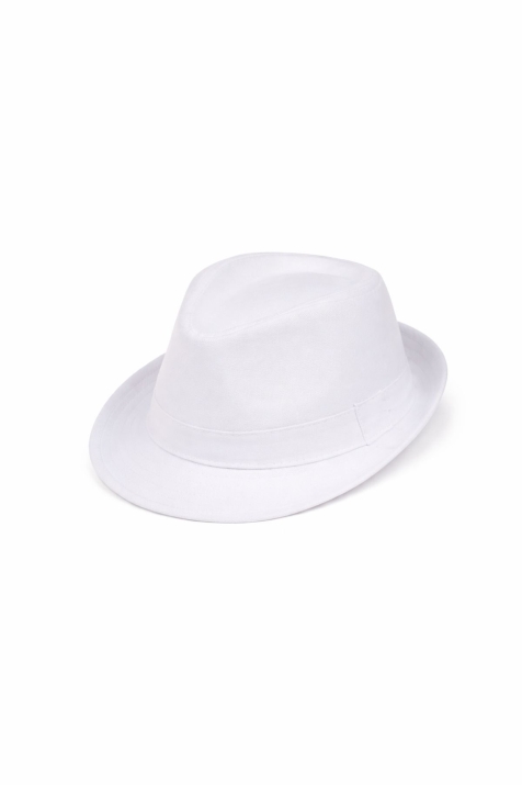 Детска шапка за момиче, бял цвят