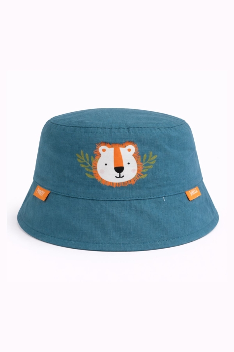 Детска шапка за момче, тъмно син цвят