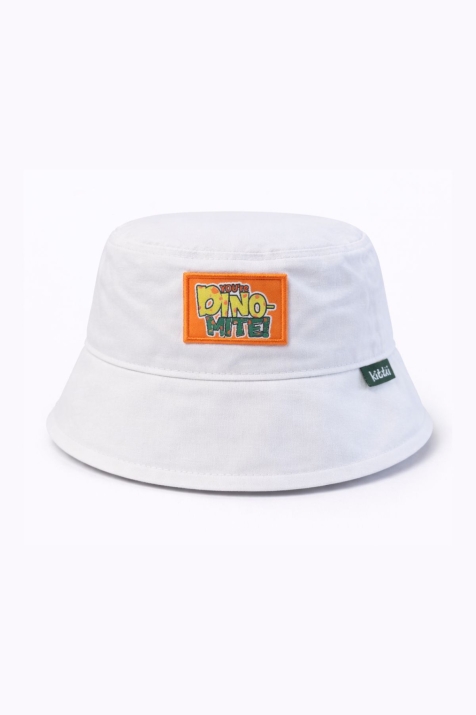 Детска шапка за момче, бял цвят