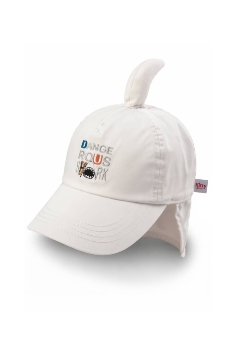 Детска шапка за момче, бял цвят