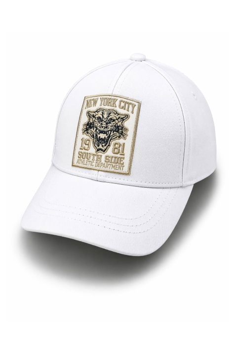 Детска шапка за момче, бял цвят