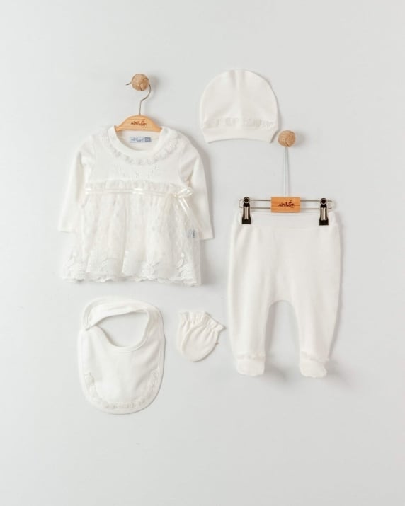 Бебешки комплект за изписване 5 части,бял цвят