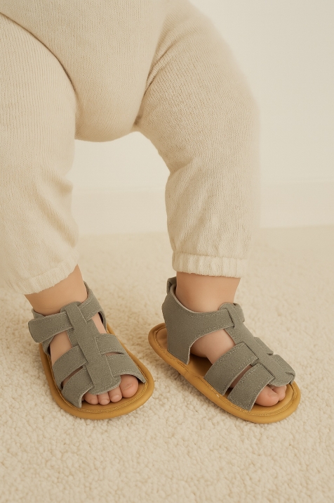 Бебешки декоративни обувки, сив цвят