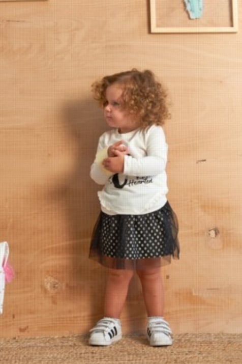 Детска пола на точки,черен цвят