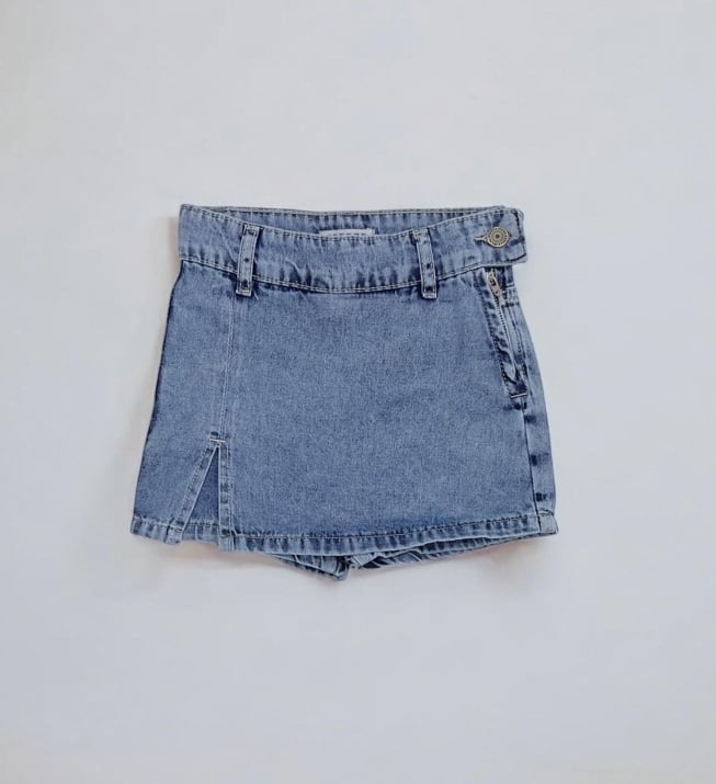 Детски пола-панталонки от деним 