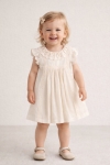 Бебешка рокля с къс ръкав, бежов цвят